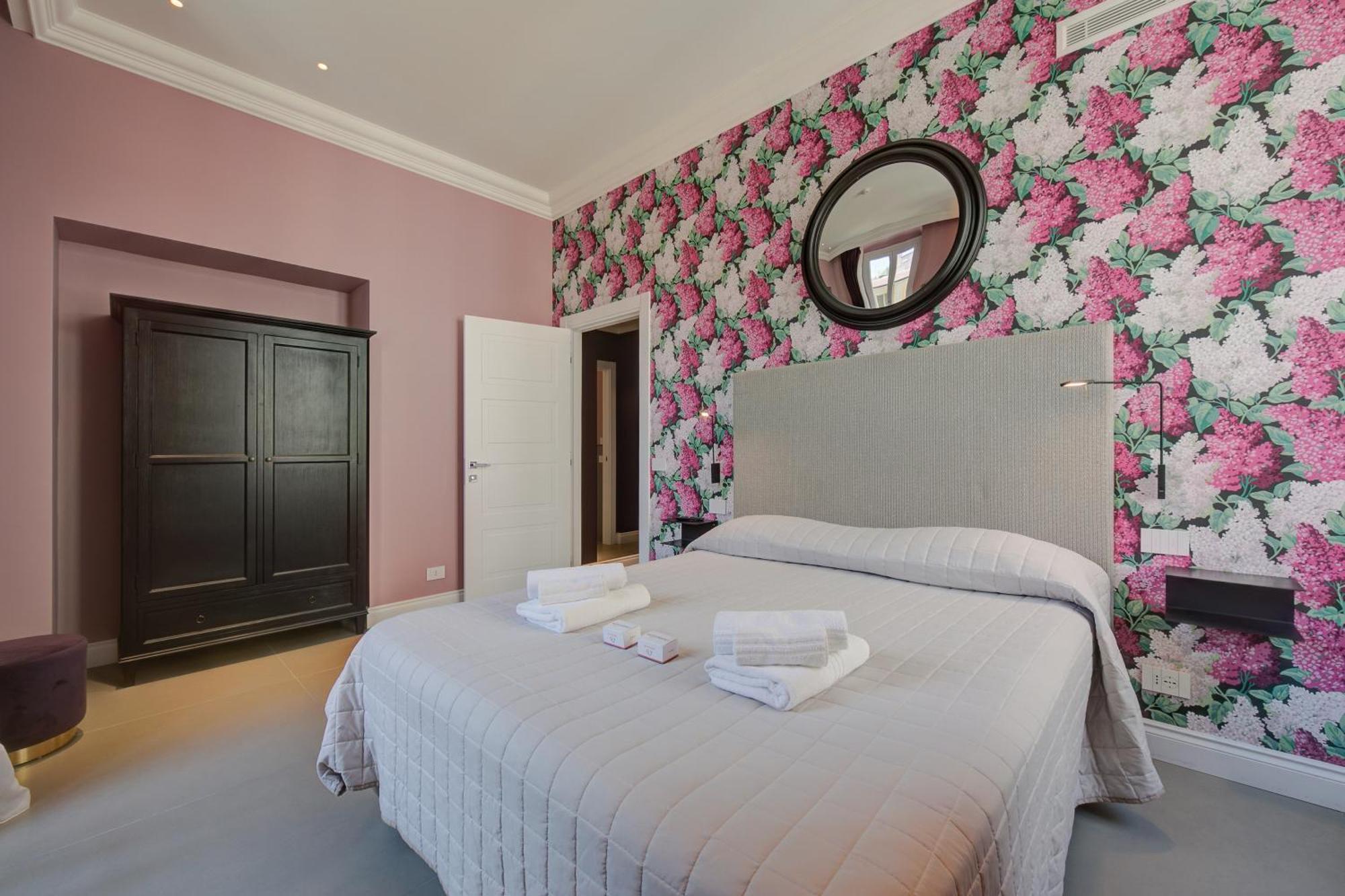 Seven Suites Apartments - Via Matteotti 178 Sanremo Bagian luar foto