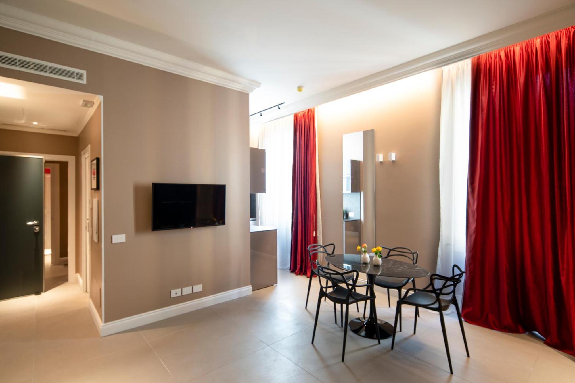 Seven Suites Apartments - Via Matteotti 178 Sanremo Bagian luar foto